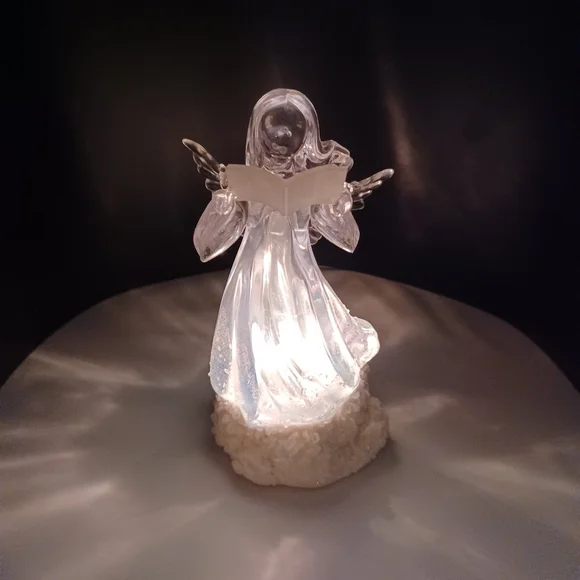 Beautiful Angel Night Light - Picture 3 of 7